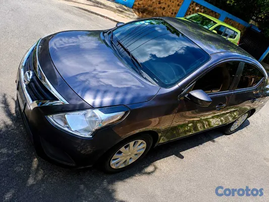 2018 Nissan Versa — foto 9 / 14