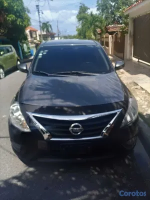 2018 Nissan Versa — foto 14 / 14
