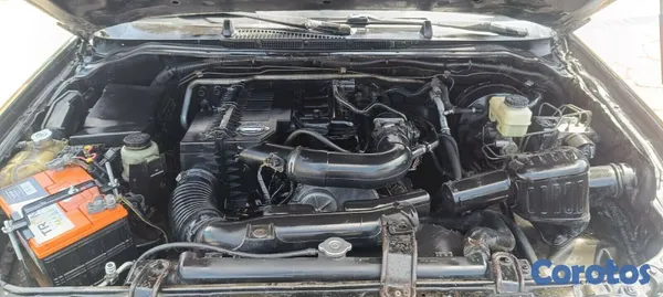 2005 Nissan Frontier — foto 5 / 6