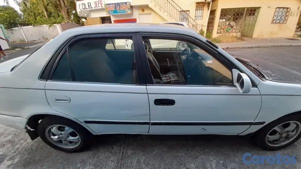 1997 Toyota Corolla — foto 5 / 14