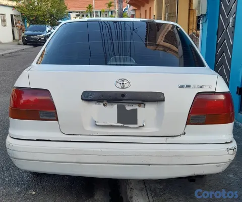 1997 Toyota Corolla — foto 13 / 14