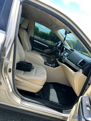 2015 Toyota Highlander — foto 4 / 15