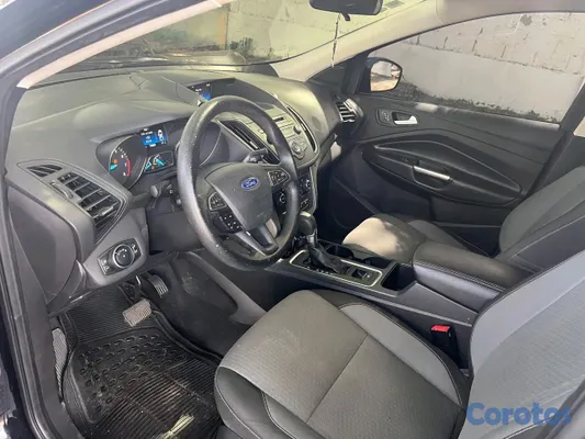 2017 Ford Escape — foto 4 / 12
