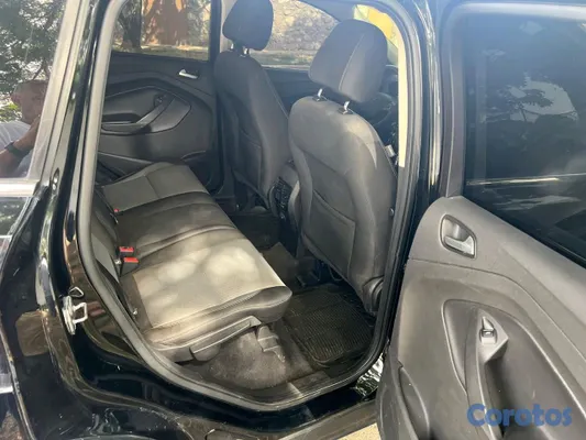 2017 Ford Escape — foto 7 / 12