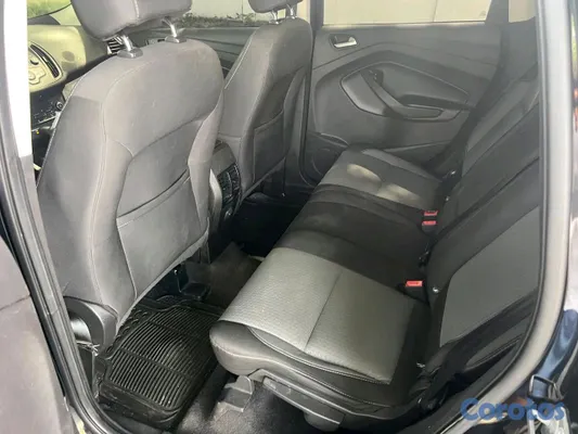2017 Ford Escape — foto 9 / 12