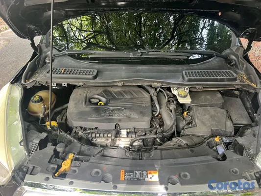 2017 Ford Escape — foto 10 / 12