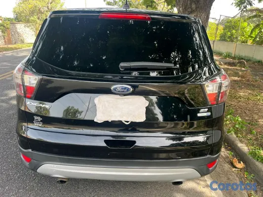 2017 Ford Escape — foto 12 / 12