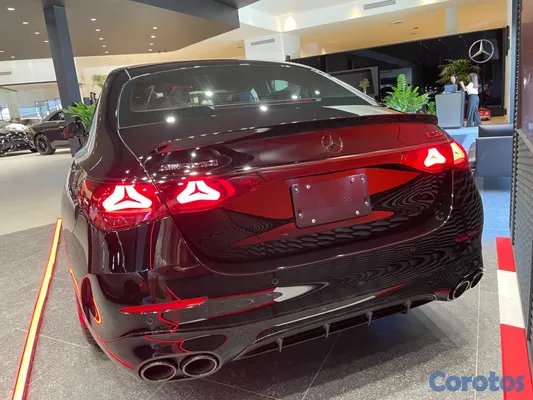 2026 Mercedes-Benz Clase E — foto 5 / 12