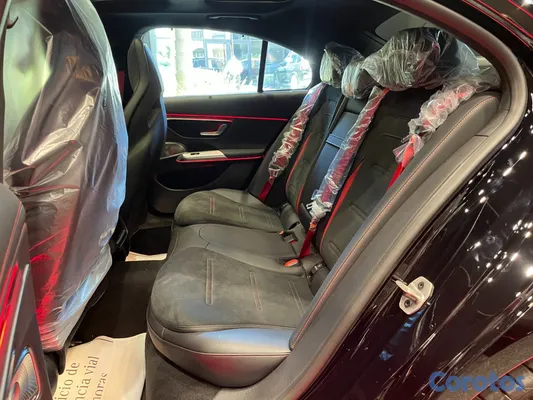 2026 Mercedes-Benz Clase E — foto 7 / 12
