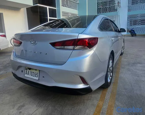 2018 Hyundai Sonata — foto 2 / 7