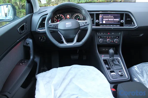 2025 Seat Ateca — foto 2 / 10
