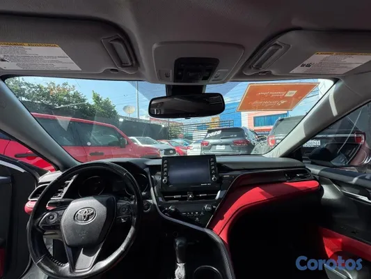 2023 Toyota Camry — foto 9 / 12