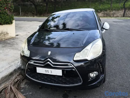 2012 Citroën Ds3 — foto 5 / 8