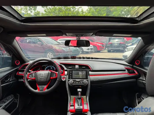 2017 Honda Civic — foto 7 / 12
