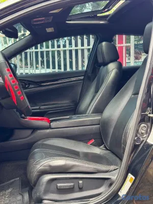 2017 Honda Civic — foto 10 / 12