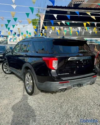 2020 Ford Explorer — foto 3 / 7