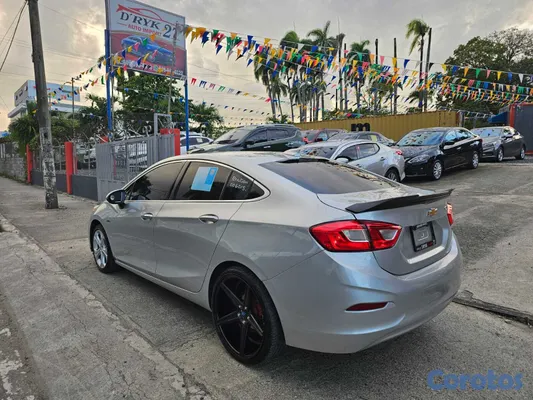 2018 Chevrolet Cruze — foto 6 / 9