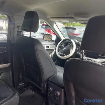 2021 Ford Explorer — foto 9 / 10