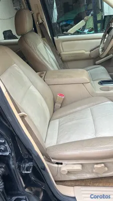 2006 Ford Explorer — foto 9 / 12