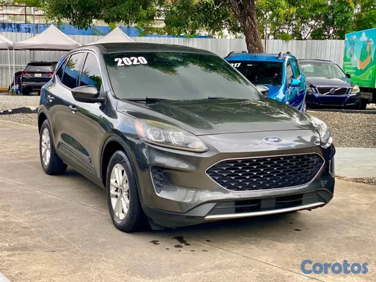 2020 Ford Escape — foto 4 / 10