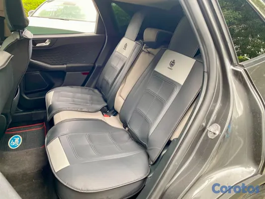 2020 Ford Escape — foto 5 / 10