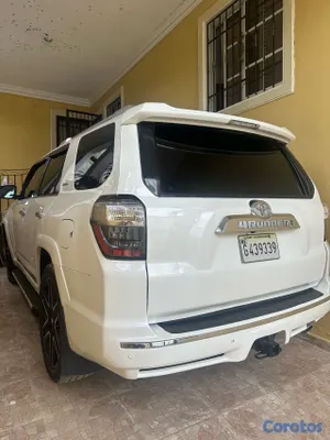 2014 Toyota 4 Runner — foto 5 / 14