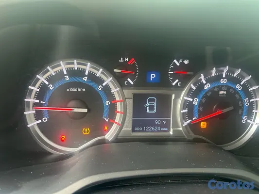 2014 Toyota 4 Runner — foto 9 / 14