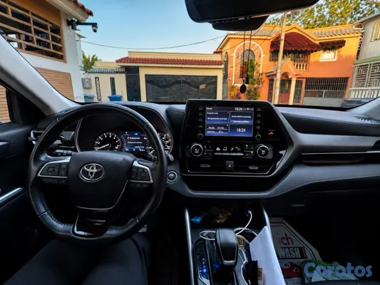 2020 Toyota Highlander — foto 4 / 8