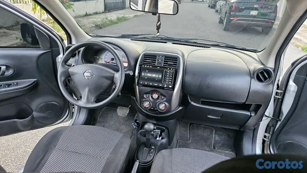 2019 Nissan March — foto 7 / 10
