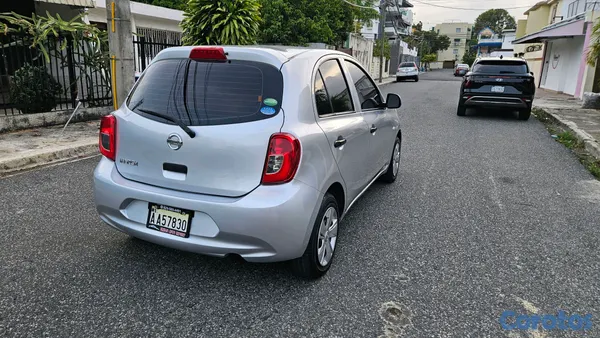 2019 Nissan March — foto 10 / 10
