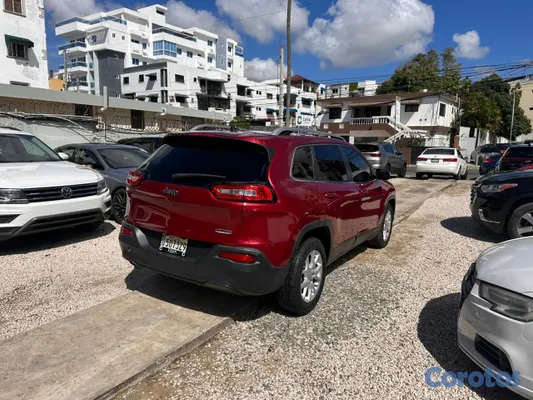 2017 Jeep Cherokee — foto 11 / 14