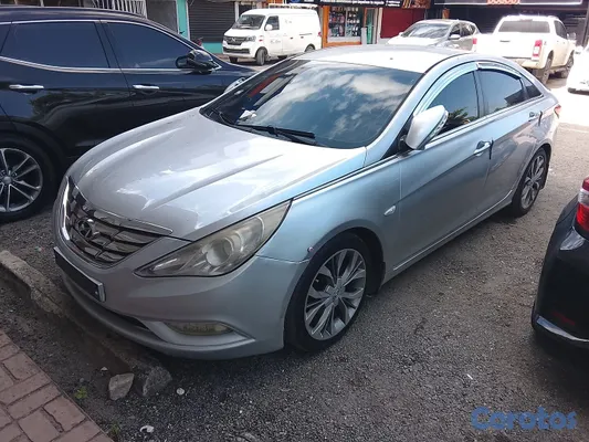 2011 Hyundai Sonata — foto 9 / 11