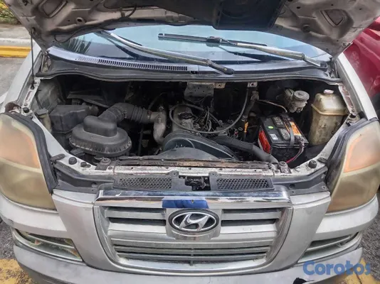 2005 Hyundai KONA — foto 2 / 6