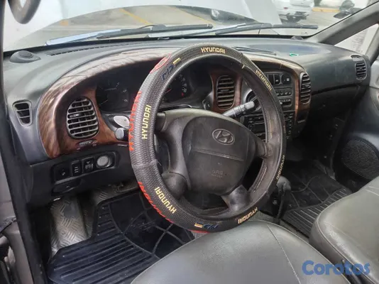 2005 Hyundai KONA — foto 5 / 6