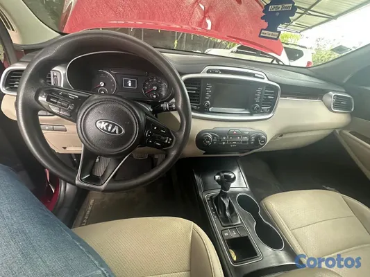 2018 Kia Sorento — foto 2 / 10