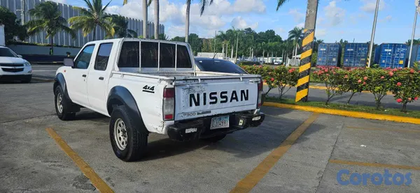 2013 Nissan Frontier — foto 5 / 5