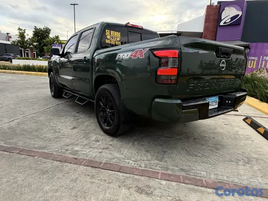 2022 Nissan Frontier — foto 4 / 13
