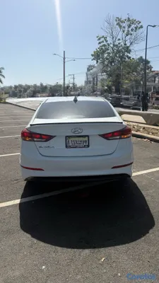 2018 Hyundai Elantra — foto 3 / 10