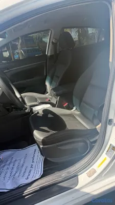 2018 Hyundai Elantra — foto 8 / 10