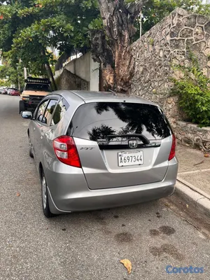 2010 Honda Fit — foto 5 / 12