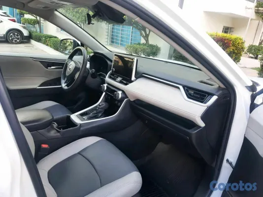 2023 Toyota Rav-4 — foto 10 / 14