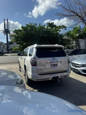 2023 Toyota 4 Runner — foto 8 / 12