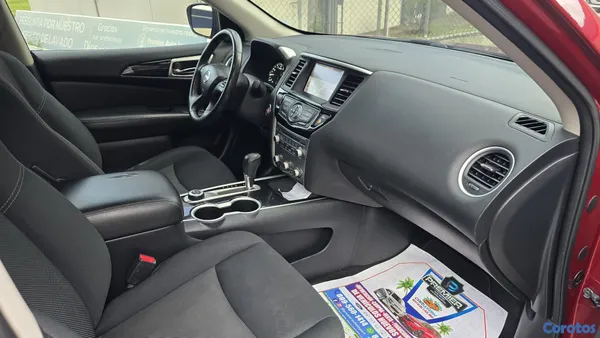 2018 Nissan Pathfinder — foto 6 / 10