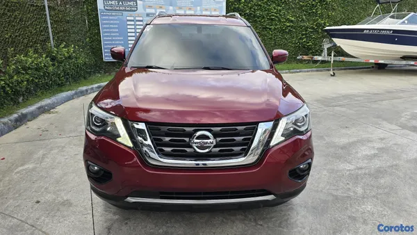2018 Nissan Pathfinder — foto 8 / 10