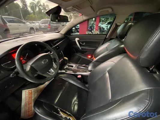 2011 Nissan Samsung — foto 9 / 11