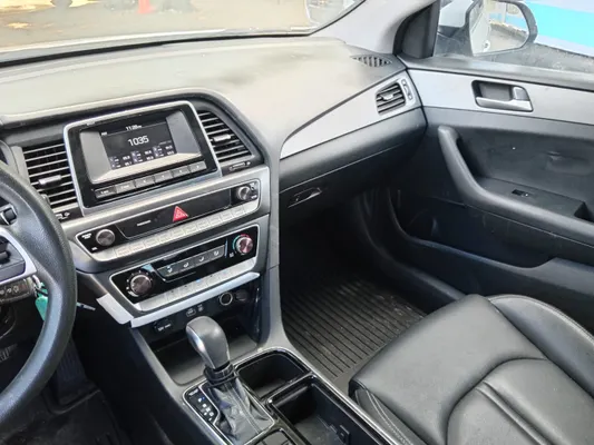 2019 Hyundai Sonata — foto 9 / 10