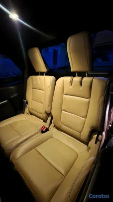 2016 Ford Explorer — foto 12 / 14