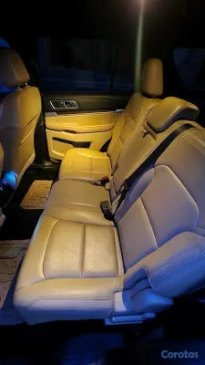 2016 Ford Explorer — foto 14 / 14