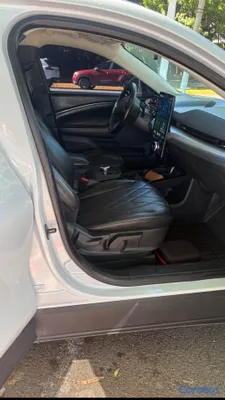 2021 Ford Mustang Mach-E Select 2021Clean Carfax — foto 5 / 9
