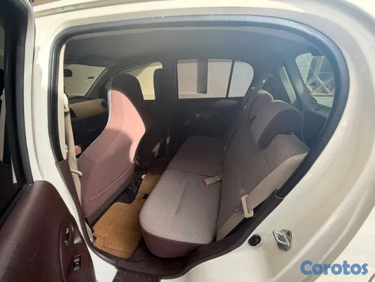 2016 Toyota Passo — foto 6 / 8